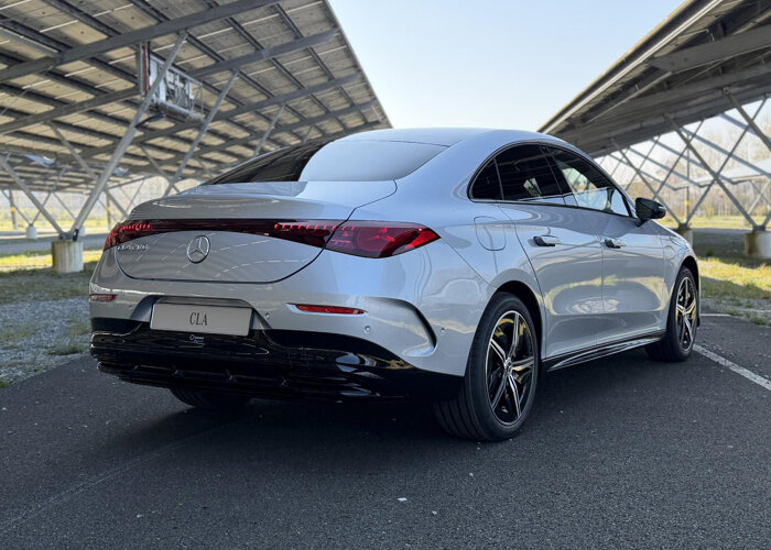 Mercedes-Benz CLA-Klasse 200 Business Solution AMG 58 kWh EQ