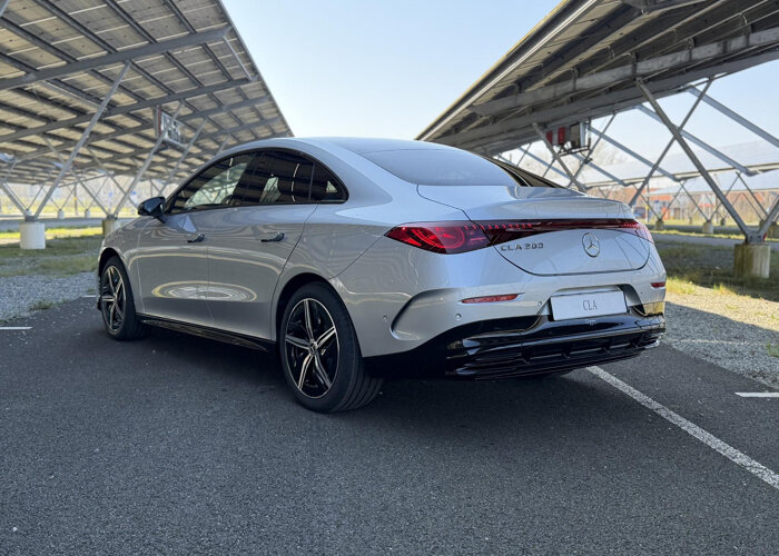 Mercedes-Benz CLA-Klasse 200 Business Solution AMG 58 kWh EQ
