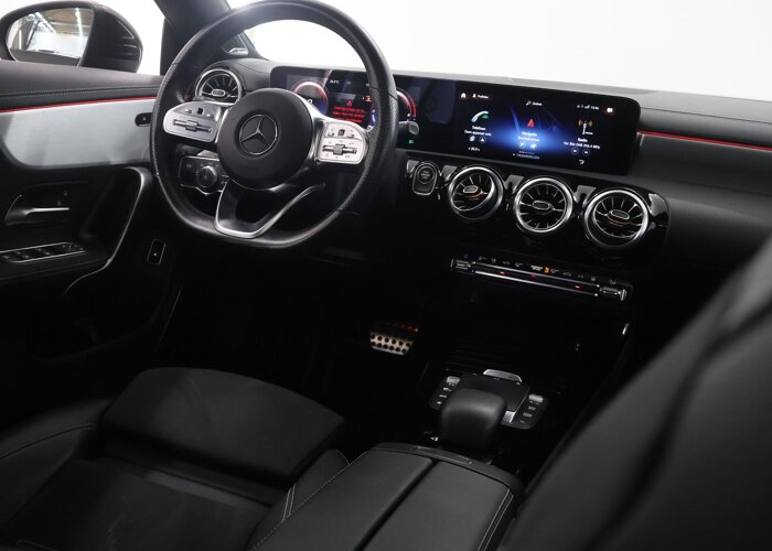 Mercedes-Benz CLA-Klasse 250 e Premium Plus