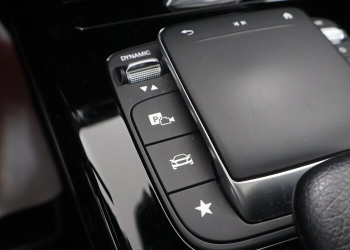 Mercedes-Benz CLA-Klasse 250 e Premium Plus