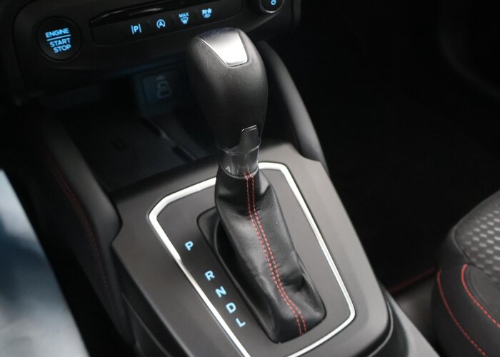 Ford Focus 1.0 EcoBoost Hybrid ST Line X