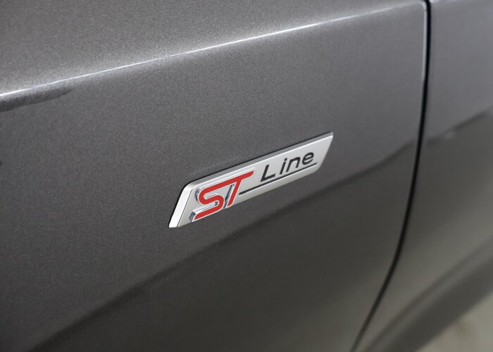 Ford Focus 1.0 EcoBoost Hybrid ST Line X