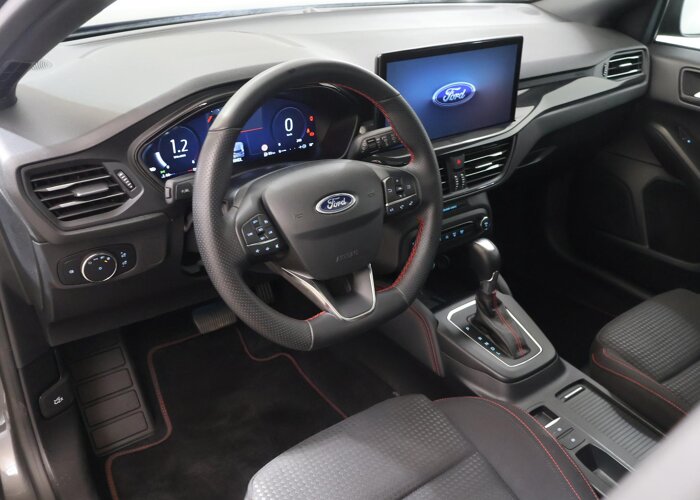 Ford Focus 1.0 EcoBoost Hybrid ST Line X