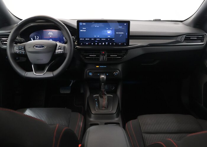 Ford Focus 1.0 EcoBoost Hybrid ST Line X