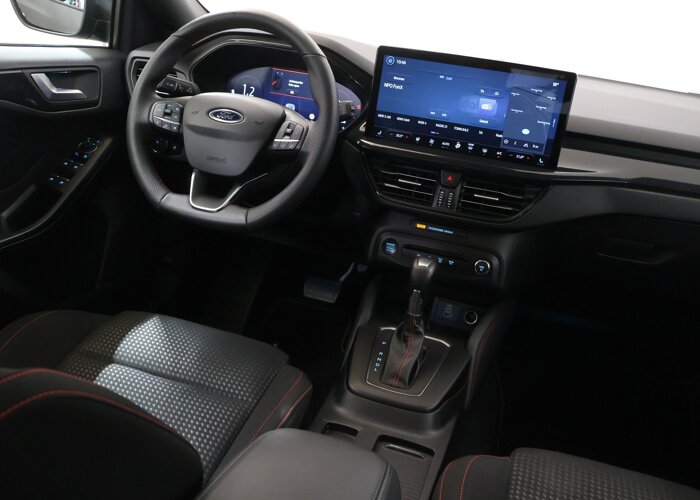 Ford Focus 1.0 EcoBoost Hybrid ST Line X