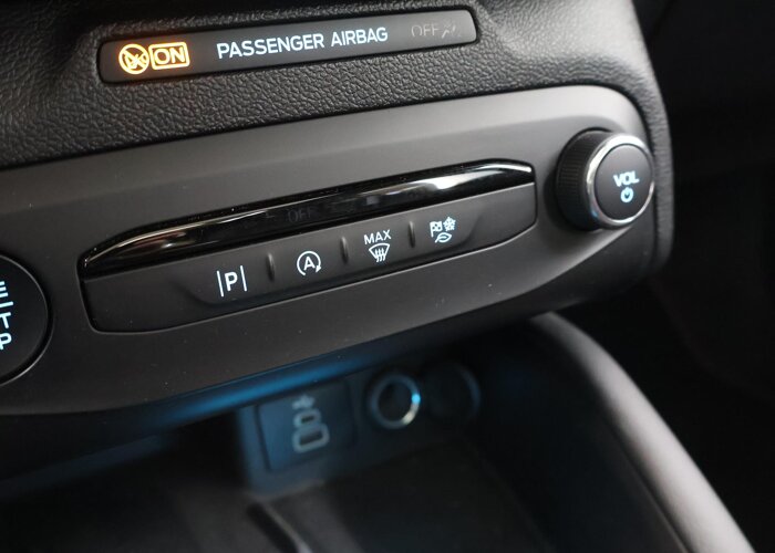 Ford Focus 1.0 EcoBoost Hybrid ST Line X
