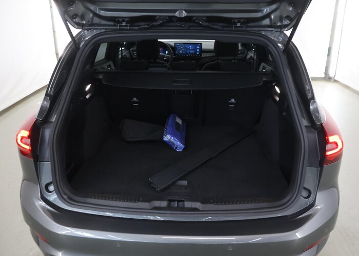 Ford Focus 1.0 EcoBoost Hybrid ST Line X