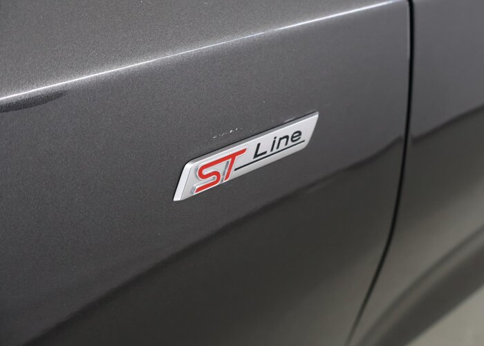 Ford Focus 1.0 EcoBoost Hybrid ST Line X