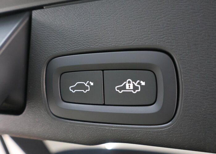 Volvo XC60 2.0 T6 Plug-in hybrid AWD R-Design