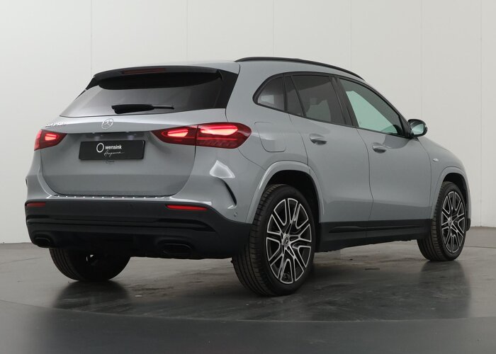 Mercedes-Benz GLA 250 e AMG Line