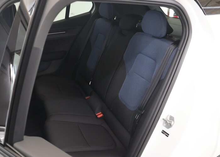 Volvo EX30 Single Motor Extended Range Plus 69 kWh