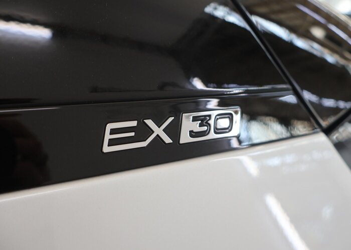 Volvo EX30 Single Motor Extended Range Plus 69 kWh
