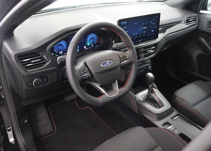 Ford Focus 1.0 EcoBoost Hybrid ST Line X