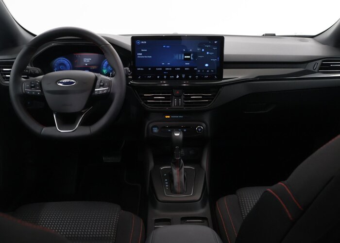 Ford Focus 1.0 EcoBoost Hybrid ST Line X