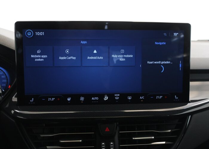 Ford Focus 1.0 EcoBoost Hybrid ST Line X