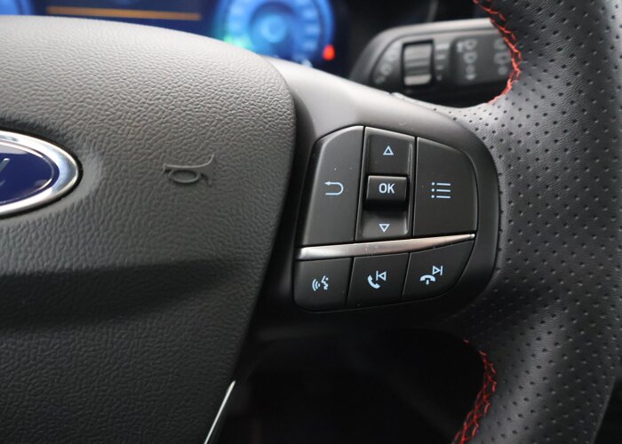 Ford Focus 1.0 EcoBoost Hybrid ST Line X