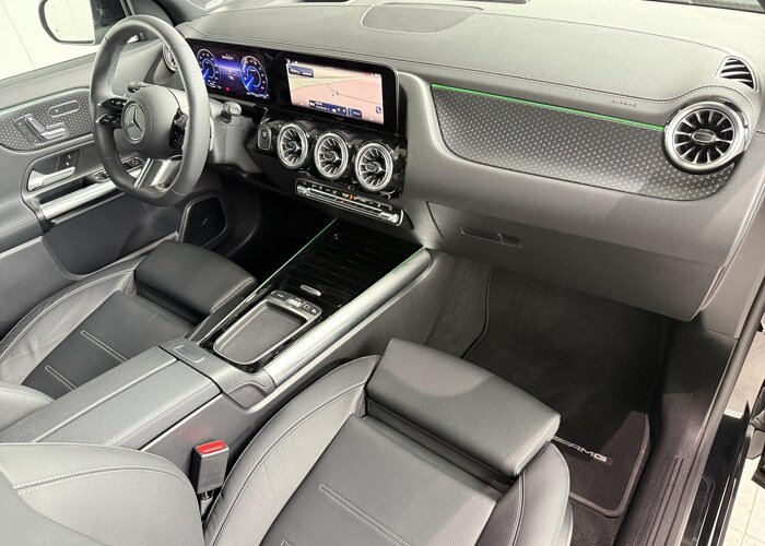 Mercedes-Benz EQA 300 4MATIC AMG Line 67 kWh