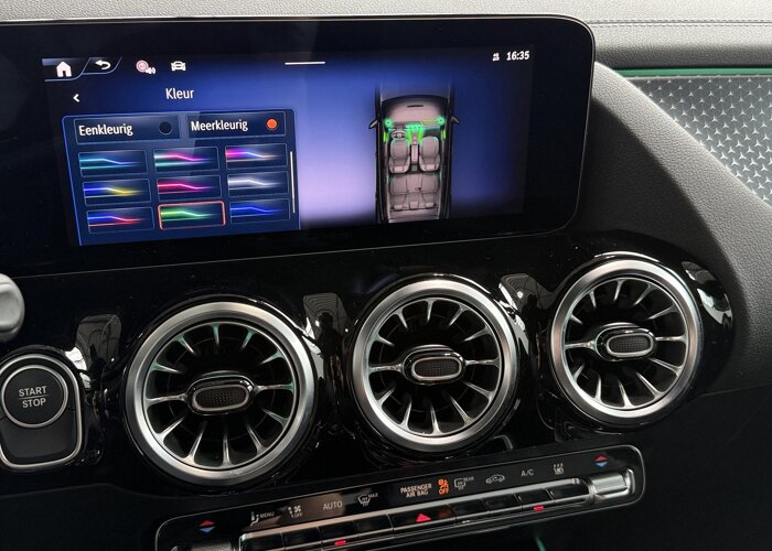 Mercedes-Benz EQA 300 4MATIC AMG Line 67 kWh
