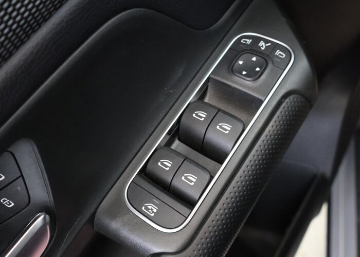 Mercedes-Benz GLB 200 Advantage