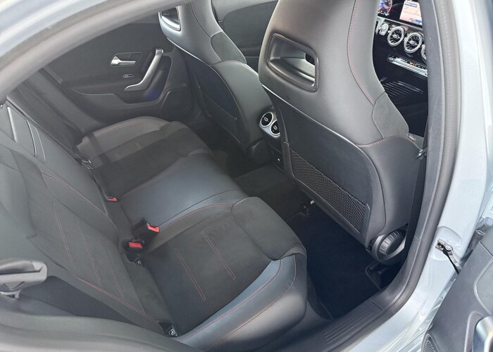 Mercedes-Benz A-Klasse 180 Business Solution AMG