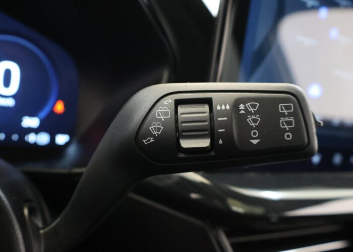 Ford Focus 1.0 EcoBoost Hybrid ST Line X