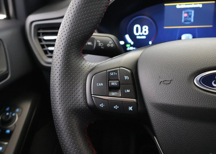 Ford Focus 1.0 EcoBoost Hybrid ST Line X