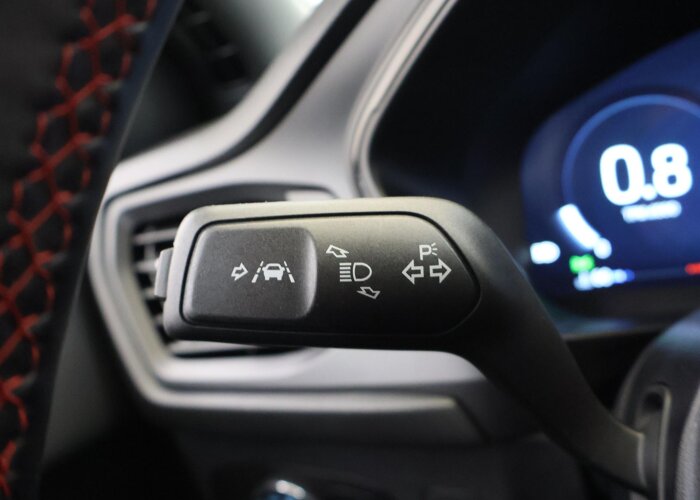 Ford Focus 1.0 EcoBoost Hybrid ST Line X