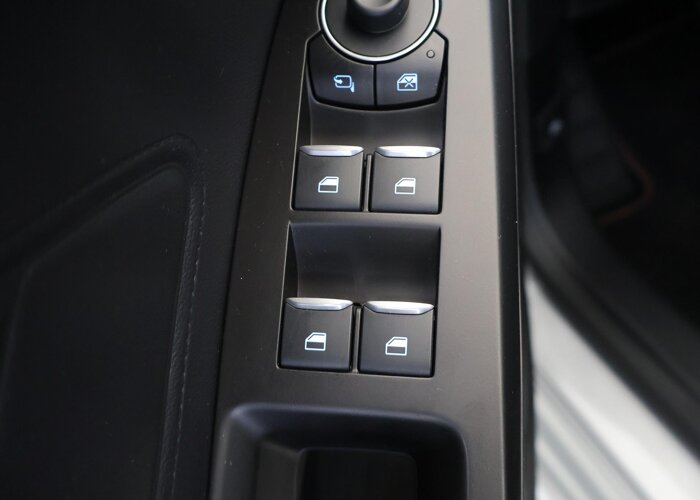 Ford Focus 1.0 EcoBoost Hybrid ST Line X