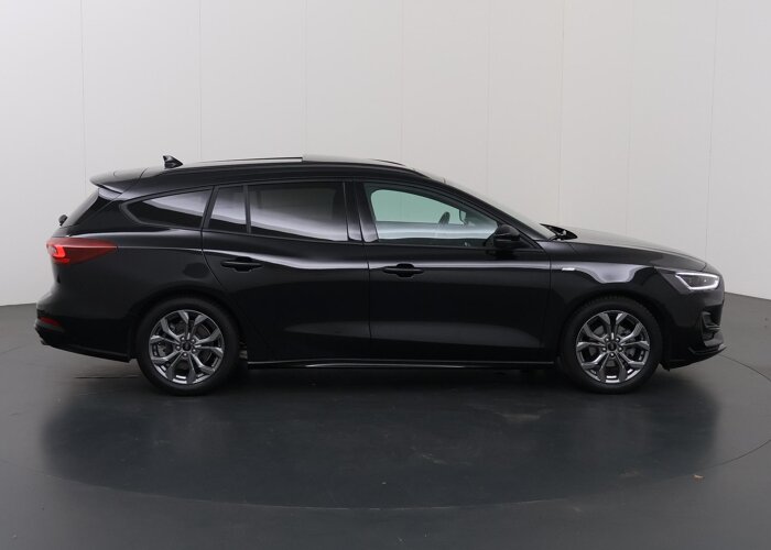 Ford Focus 1.0 EcoBoost Hybrid ST Line X
