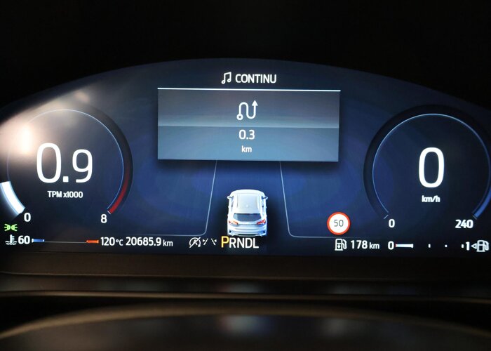 Ford Focus 1.0 EcoBoost Hybrid ST Line X