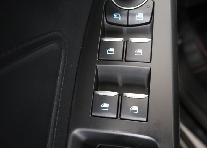 Ford Focus 1.0 EcoBoost Hybrid ST Line X