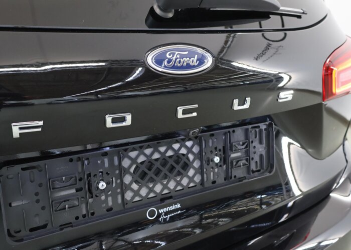 Ford Focus 1.0 EcoBoost Hybrid ST Line X