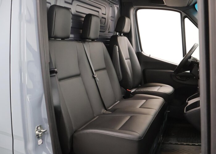 Mercedes-Benz Sprinter 317 CDI L2 H2 Pro