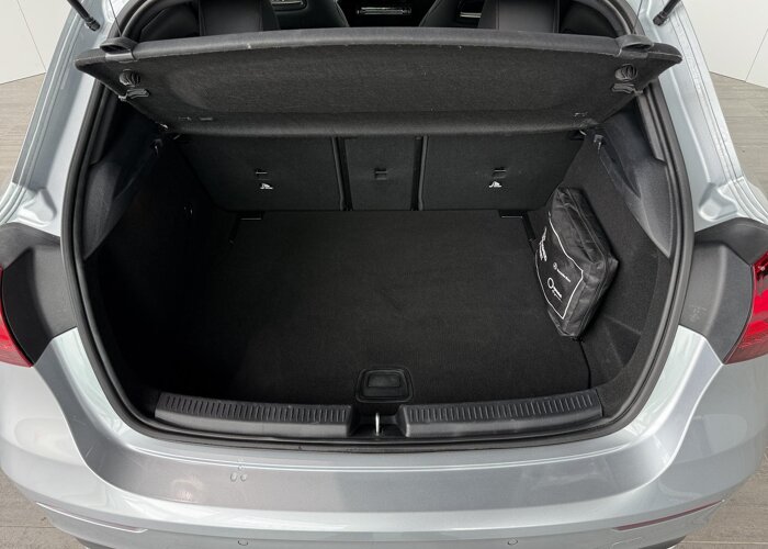 Mercedes-Benz A-Klasse 180 Business Solution AMG