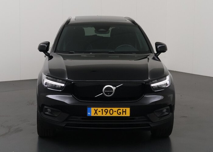 Volvo XC40 Recharge P8 AWD R-Design