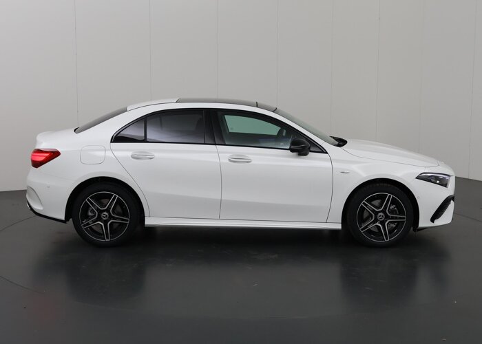Mercedes-Benz A-Klasse 250 e Business Solution AMG