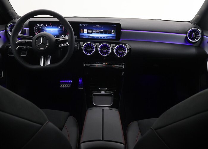 Mercedes-Benz A-Klasse 250 e Business Solution AMG