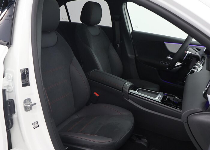 Mercedes-Benz A-Klasse 250 e Business Solution AMG