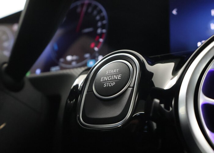 Mercedes-Benz A-Klasse 250 e Business Solution AMG