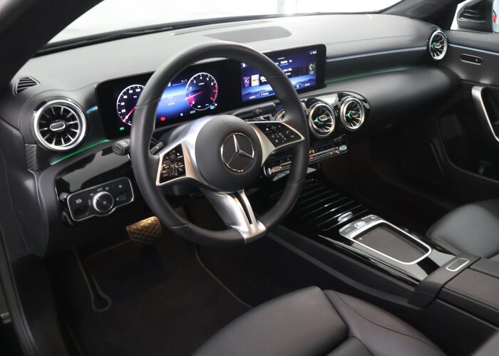 Mercedes-Benz CLA-Klasse Shooting Brake 180 Star Edition Luxury Line