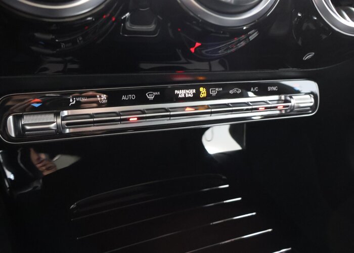 Mercedes-Benz CLA-Klasse Shooting Brake 180 Star Edition Luxury Line