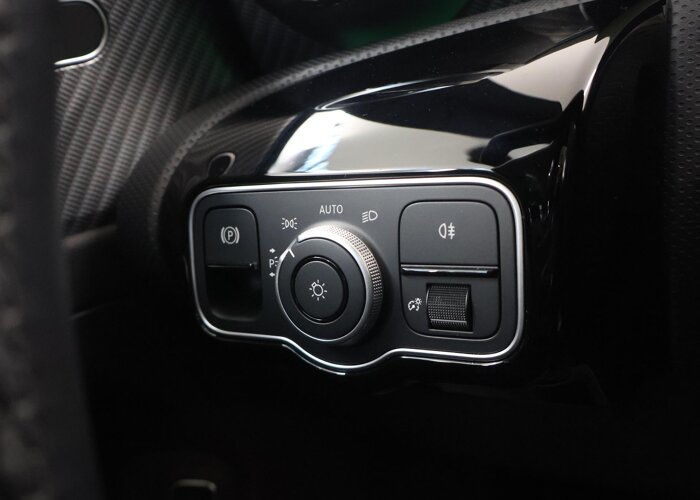 Mercedes-Benz CLA-Klasse Shooting Brake 180 Star Edition Luxury Line