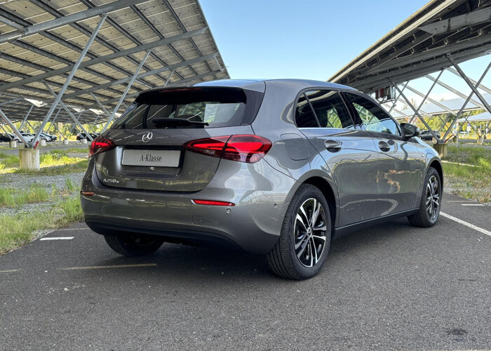 Mercedes-Benz A-Klasse 250e Business Solution