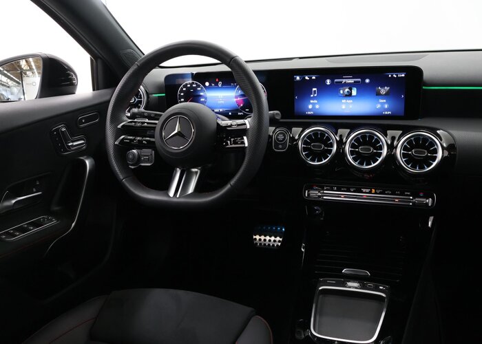 Mercedes-Benz A-Klasse 180 Business Solution AMG