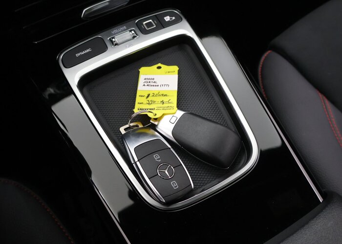 Mercedes-Benz A-Klasse 180 Business Solution AMG