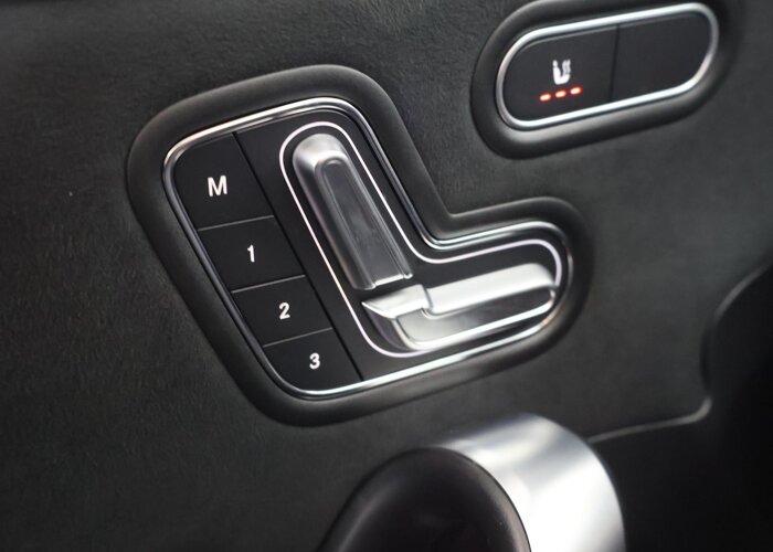 Mercedes-Benz A-Klasse 180 Business Solution AMG
