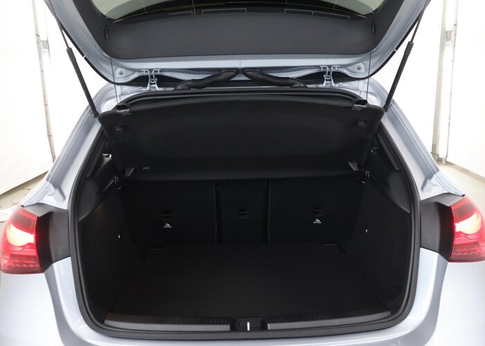 Mercedes-Benz A-Klasse 180 Business Solution AMG