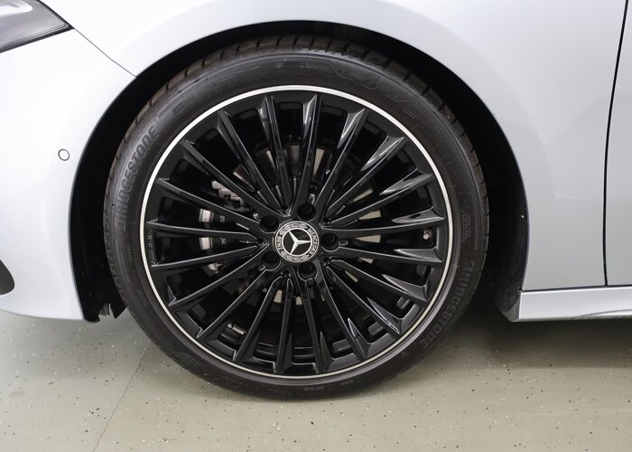 Mercedes-Benz A-Klasse 180 Business Solution AMG