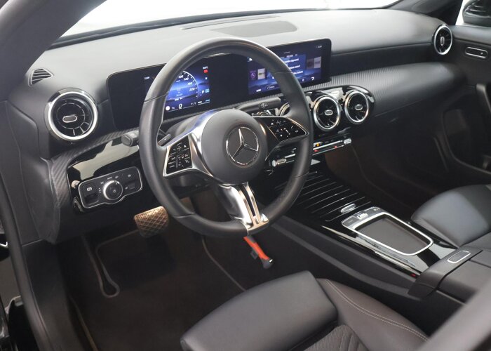 Mercedes-Benz CLA-Klasse Shooting Brake 180 Star Edition
