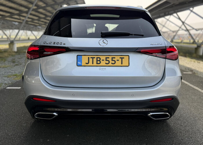Mercedes-Benz GLC 300e 4MATIC Sport Edition